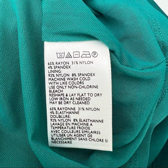 Urban Outfitters US 10 Green UO Maria Ponte Short Sleeve Mini Skater Dress NWT - Picture 8 of 8